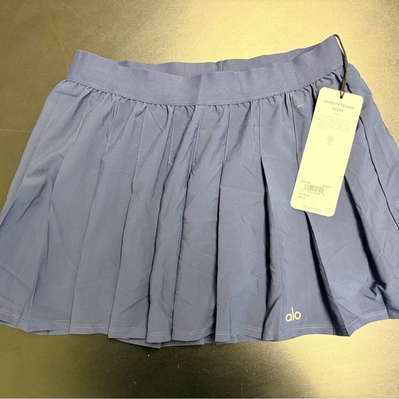 ALO Yoga Varsity Tennis Skirt in Navy - Picture 4 of 6